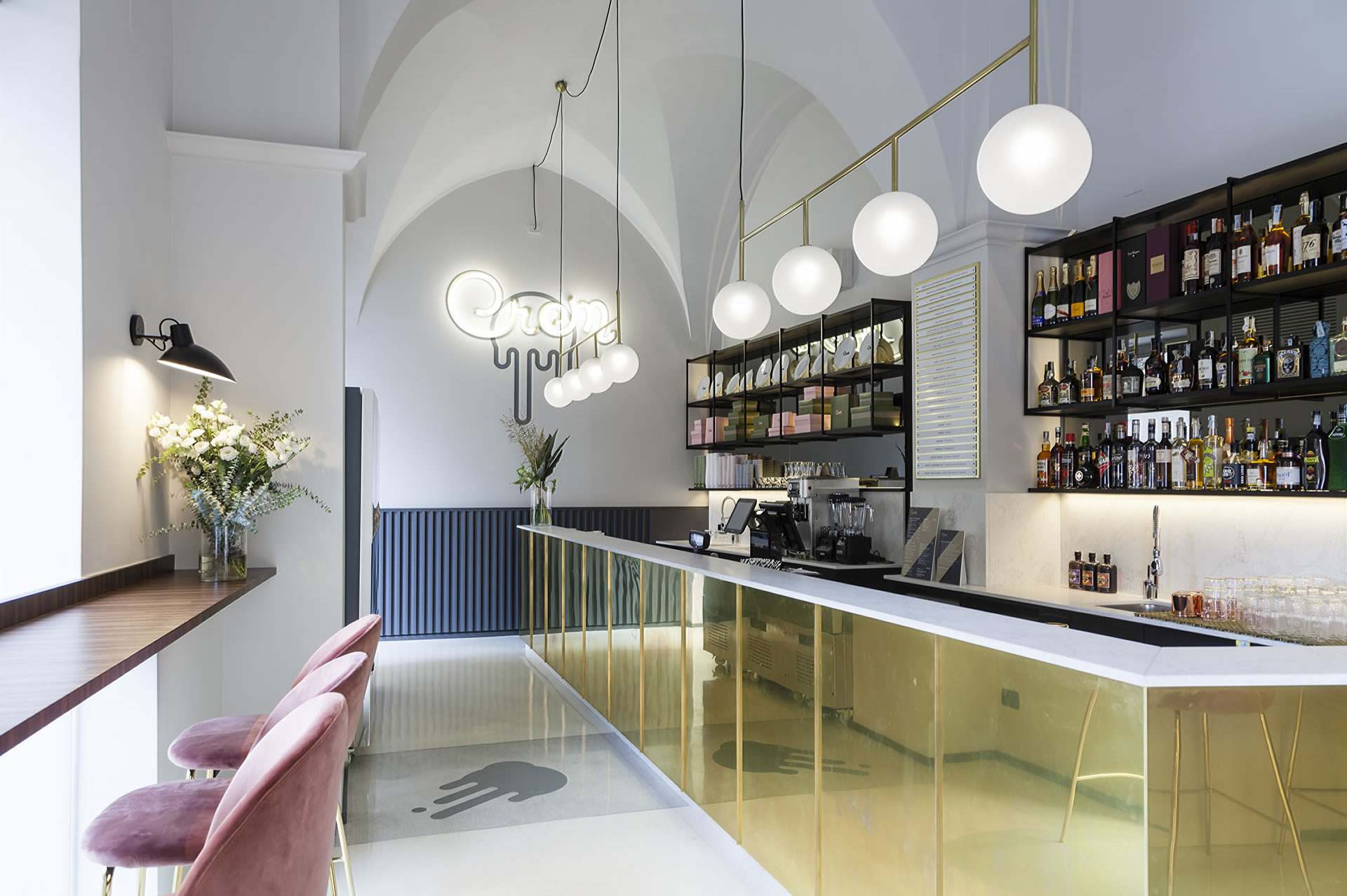 Progettazione arredo interni Cocktail Bar a Lecce | Pleroo Design Studio